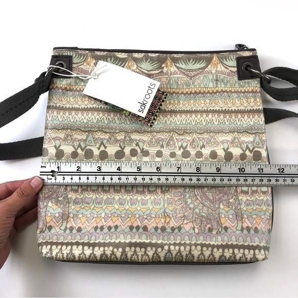 Sakroots NEW coated canvas elephant print cross body purse - Picture 6 of 12